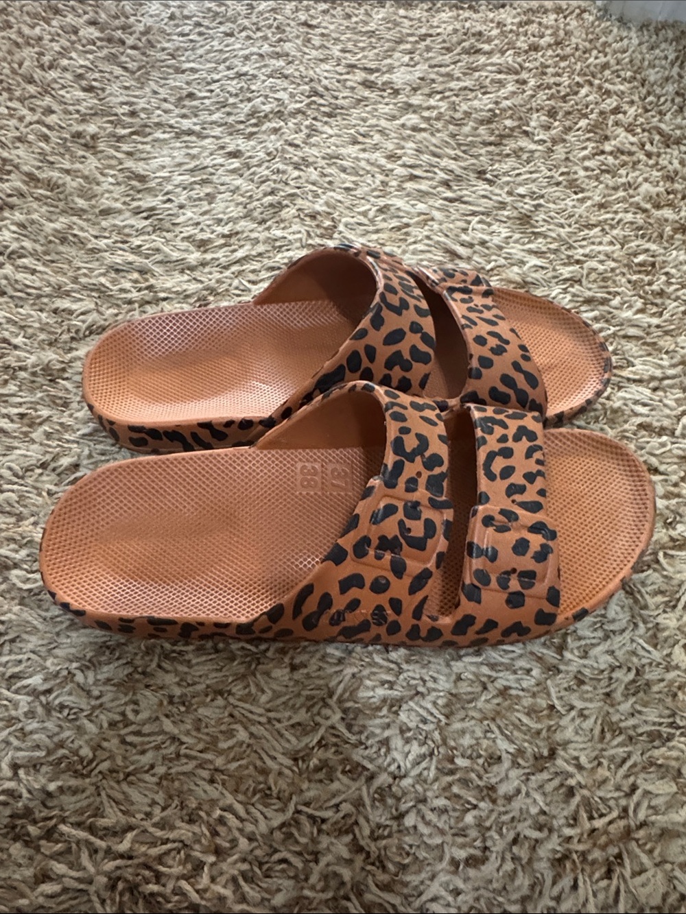 Leopard Print Slide Sandals - Women's Casual Comfort